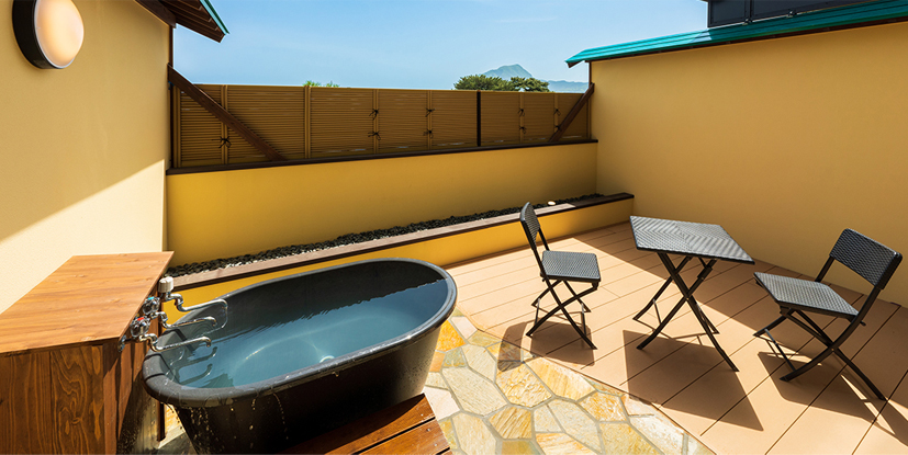 Special rooms with private hot spring